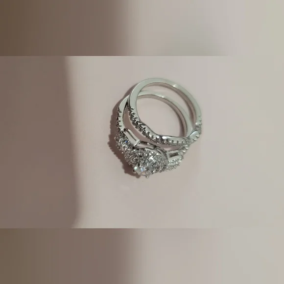 A set of beautiful rings ❤️ - Picture 1 of 6